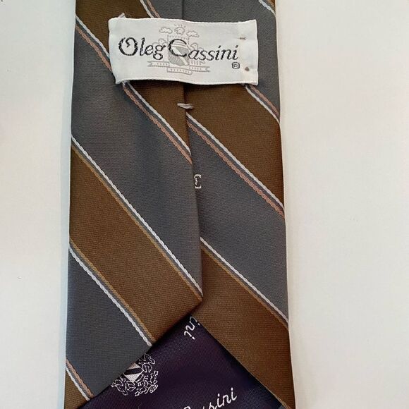 Vintage Oleg Cassini Tie Brown and Gray Diagonal Stripe - Picture 3 of 3
